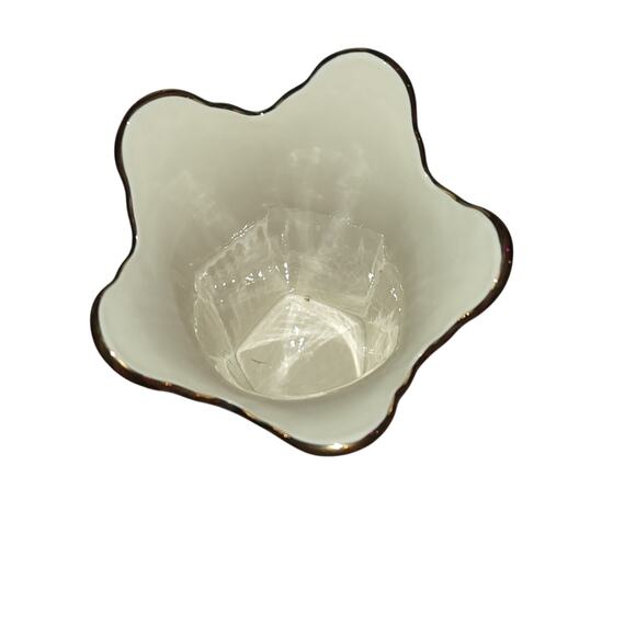 Lenox Meridian White & Gold Vase | Elegant Design | Like New - Picture 2 of 6